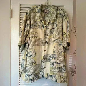 Tommy Bahama Short Sleeve 100% Silk Hawaiian Shirt in Size XXL